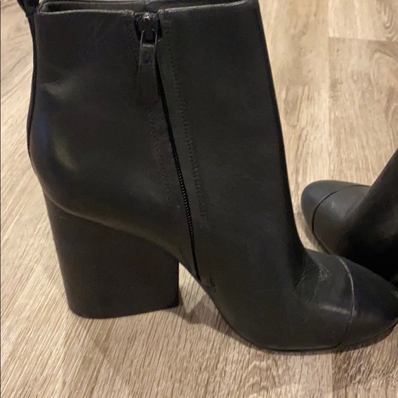 Tory Burch groove bootie - Picture 3 of 11